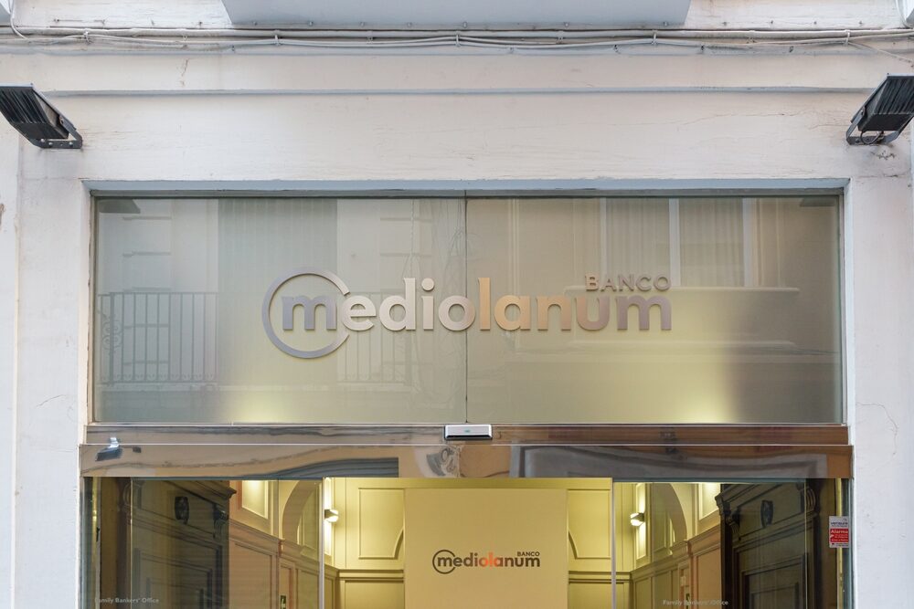 Banca Mediolanum: un piano per 1.500 giovani banker nei prossimi tre anni